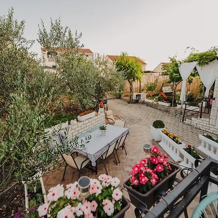 Studio Apartmant Tonka Šibenik Exterior foto