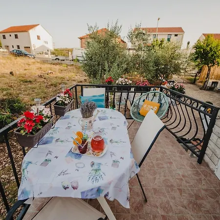 Studio Apartmant Tonka Šibenik Exterior foto